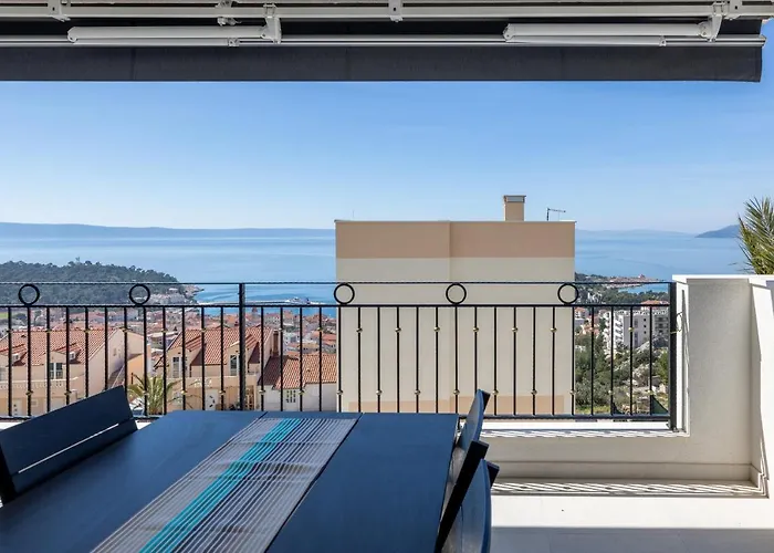 Villa Smaragd - Lapis - Luxury Apartment With Shared Pool