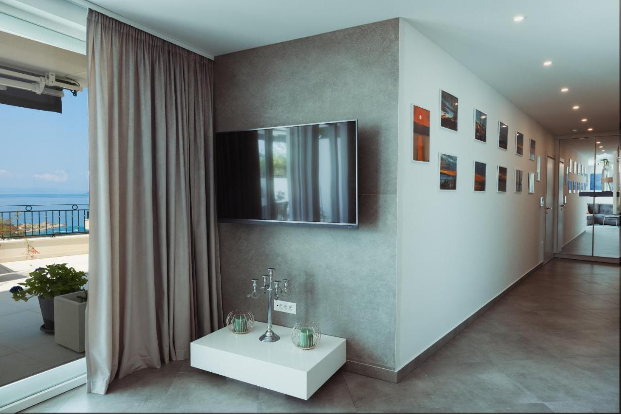 Smaragd - Lapis - Luxury With Shared Pool Apartament