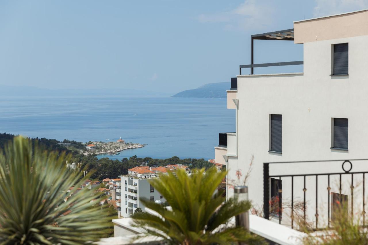 Apartament Smaragd - Lapis - Luxury With Shared Pool Makarska