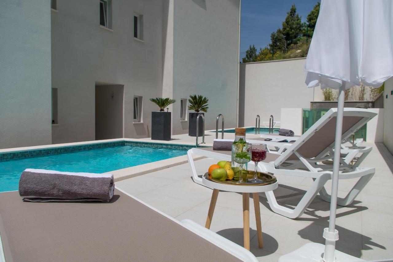Smaragd - Lapis - Luxury With Shared Pool Appartement Makarska
