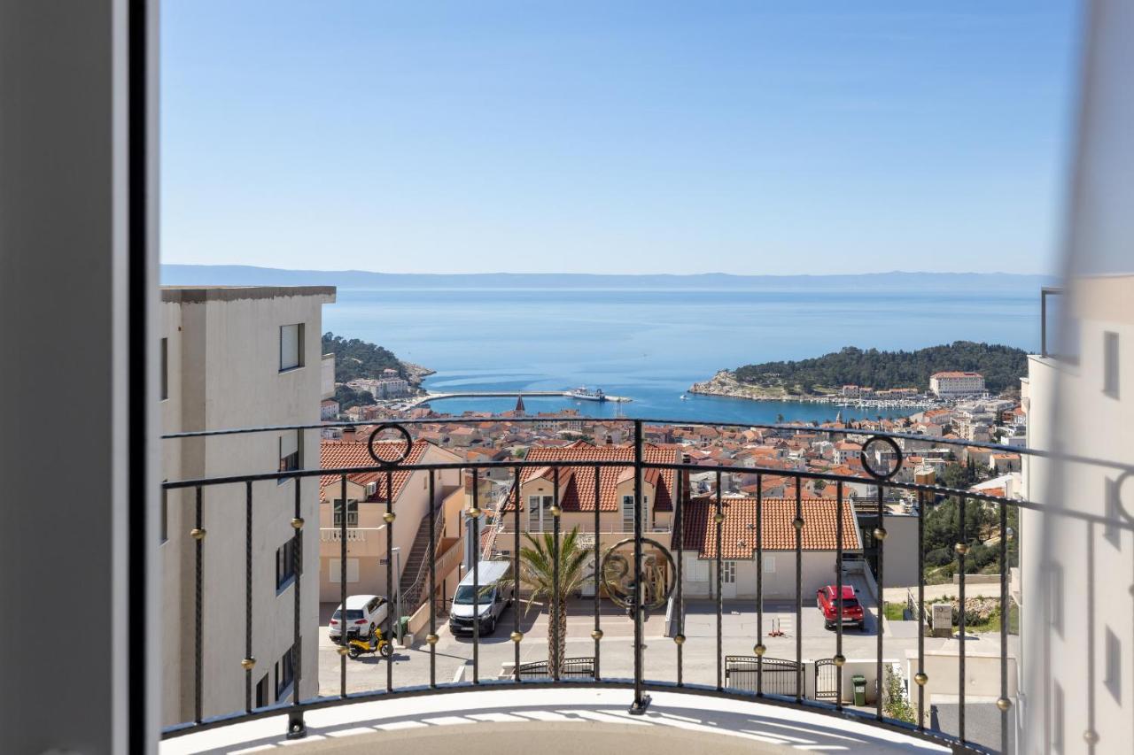 Smaragd - Lapis - Luxury With Shared Pool * Makarska