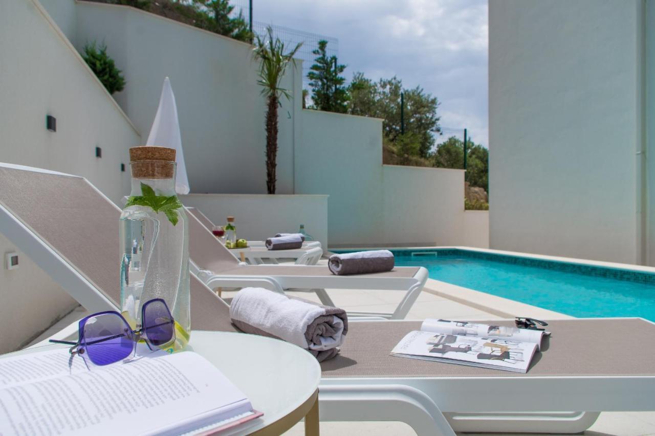 Smaragd - Lapis - Luxury With Shared Pool Makarska