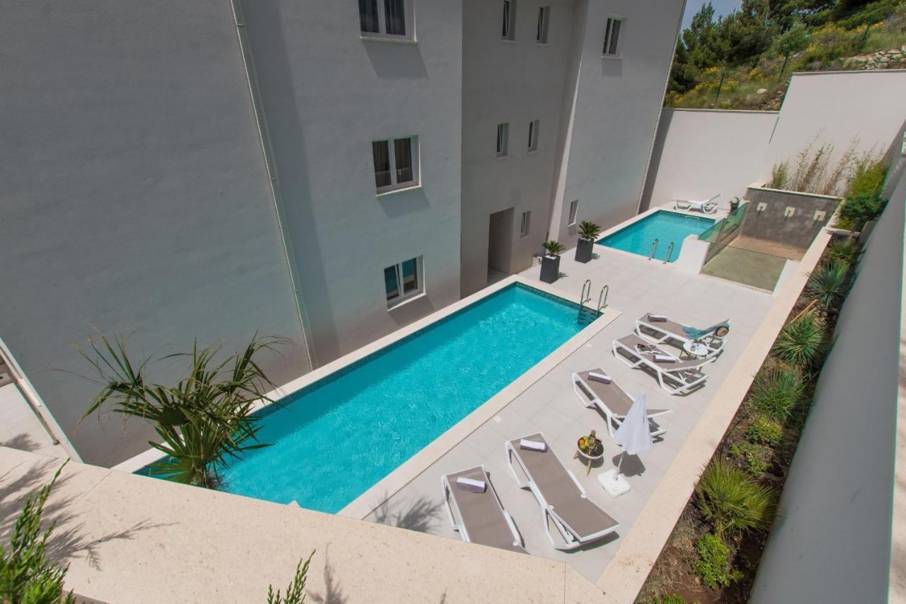 Smaragd - Lapis - Luxury With Shared Pool Apartament